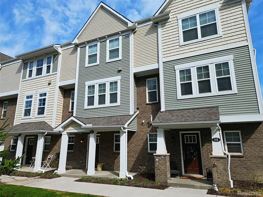 204 Sean Street #76, Brighton, MI 48116 - #2