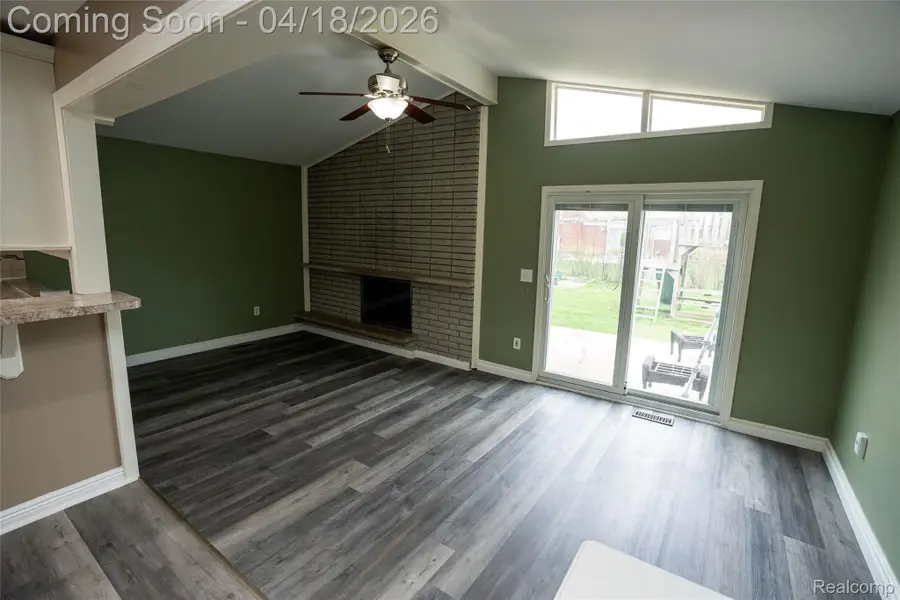 32514 Gainsborough Drive, Warren, MI 48088 - #2