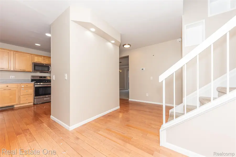 6427 Richard Run #10, West Bloomfield, MI 48322 - #3