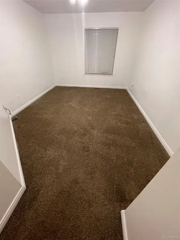 13239 St Ervin Avenue #34, Detroit, MI 48215