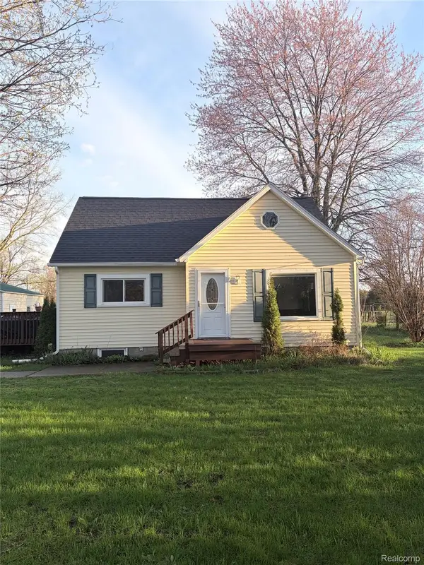 1135 W M 36, Pinckney, MI 48169