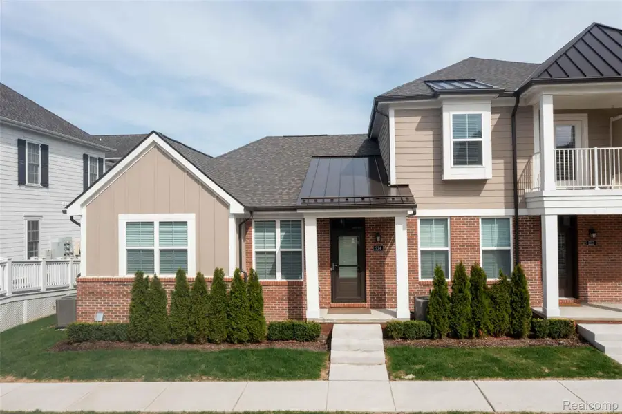 224 Jotham Avenue, Auburn Hills, MI 48326 - #2