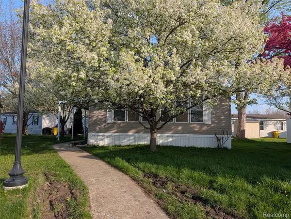 38083 Orleans, ClintonTownship, MI 48038
