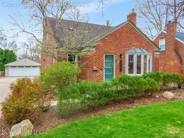 12721 Lincoln Drive, HuntingtonWoods, MI 48070