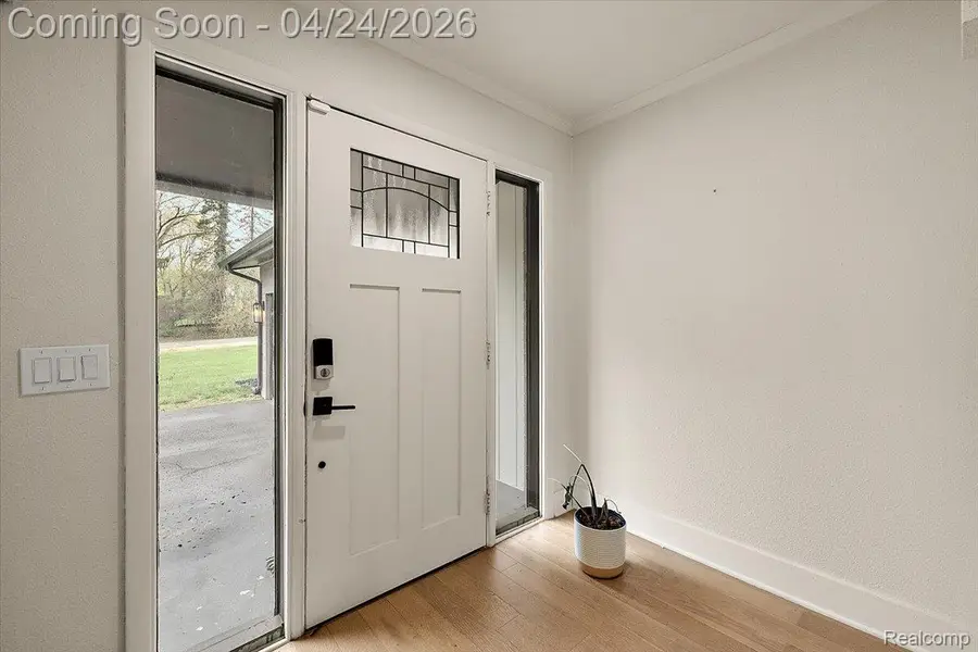 4389 Charing Way, Bloomfield, MI 48304 - #3