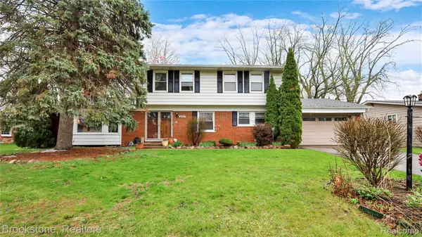 36762 Harwick Court, ClintonTownship, MI 48035