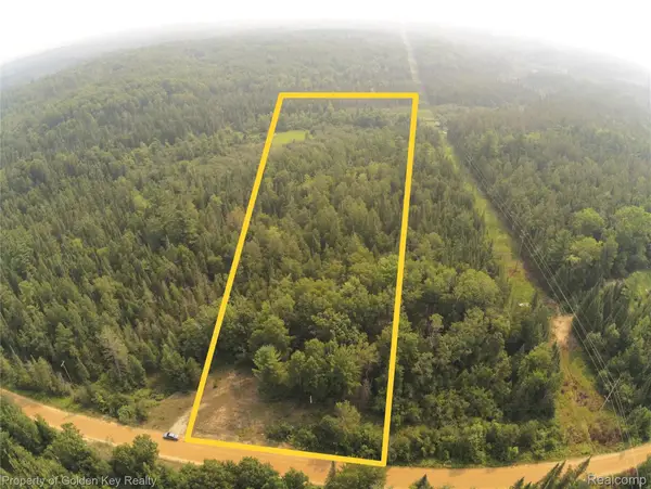 3288 Athey Avenue, Harrison, MI 48625