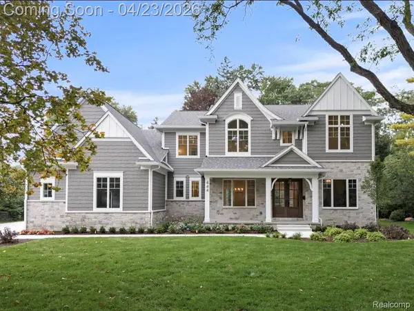 444 Hillboro Drive, Bloomfield, MI 48301