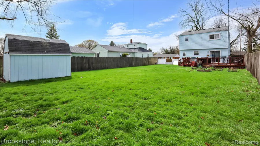 21729 Ridgeway Street, Saint Clair Shores, MI 48080 - #3