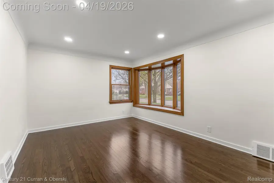 6593 King Avenue, Allen Park, MI 48101 - #3