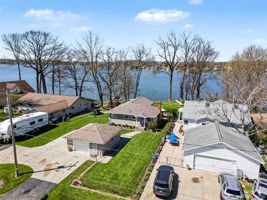 3504 Loon Lake Court, Linden, MI 48451 - #2
