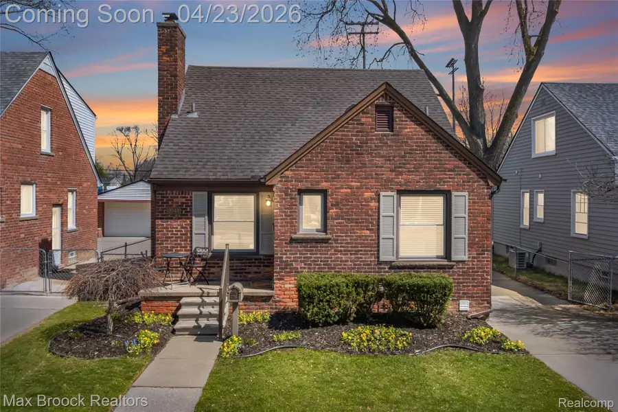 2048 Gardner Avenue, Berkley, MI 48072 - #2