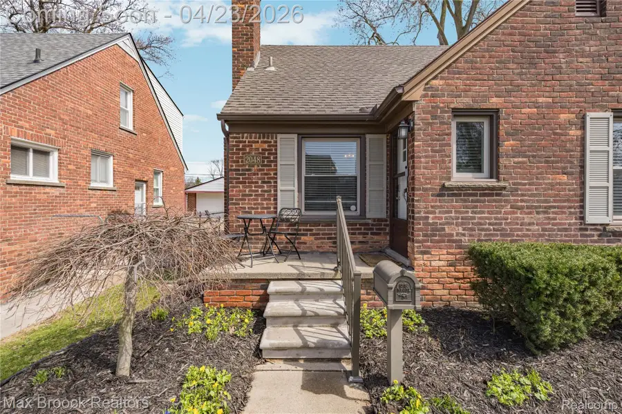 2048 Gardner Avenue, Berkley, MI 48072 - #3