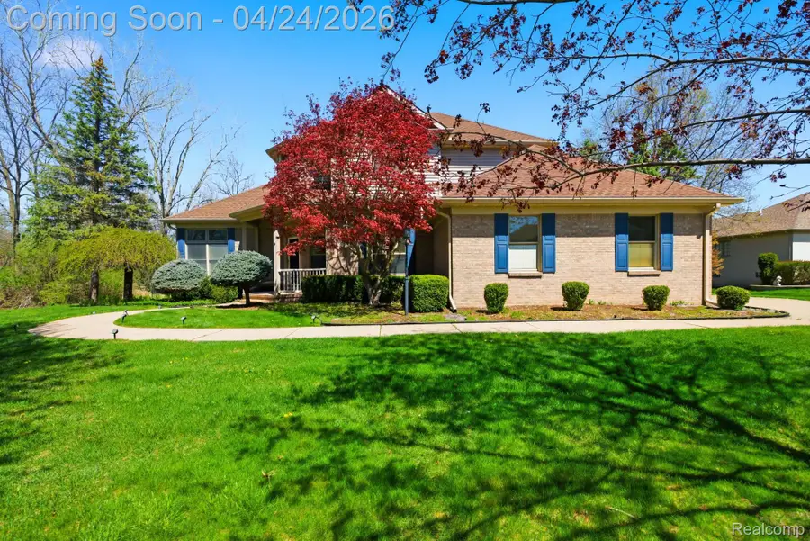 8488 Annette Avenue, Grosse Ile, MI 48138 - #2