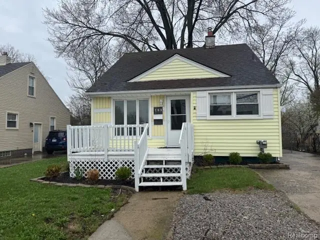 285 W Maple Road, Clawson, MI 48017 - #1