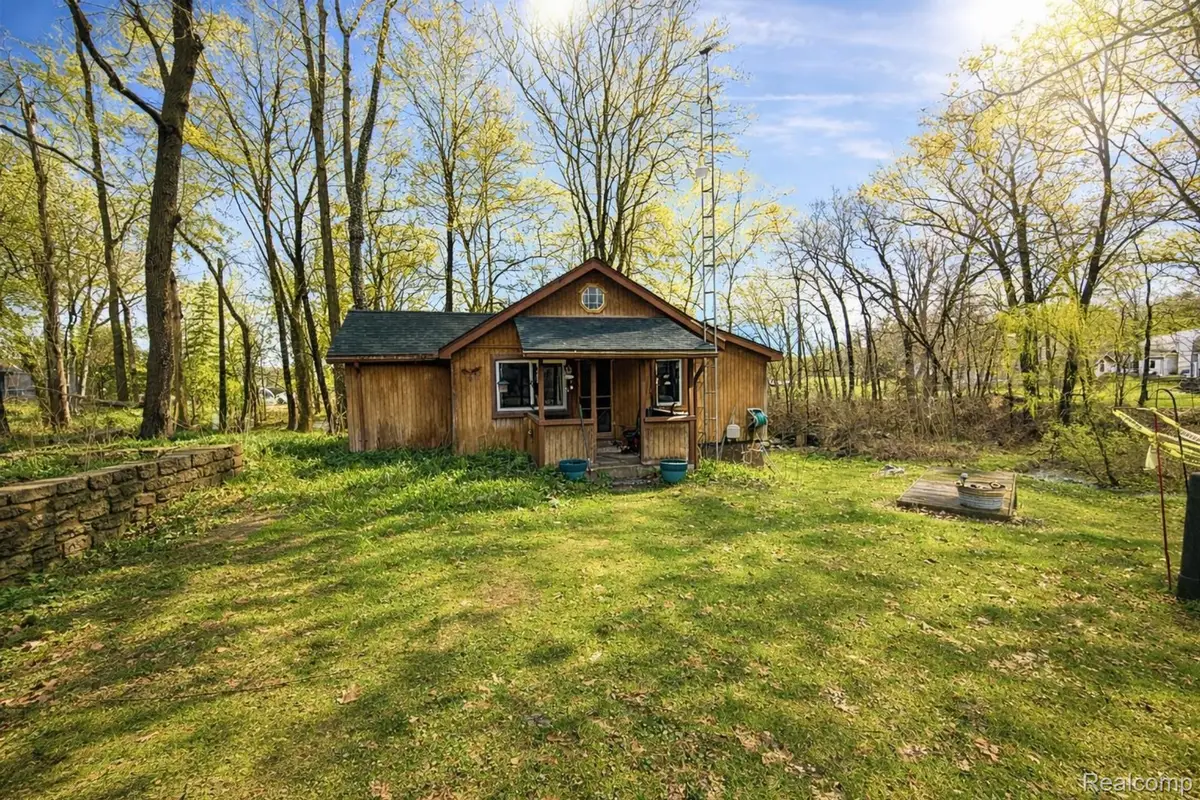 10044 Locust Drive, Fenton, MI 48430 - #1