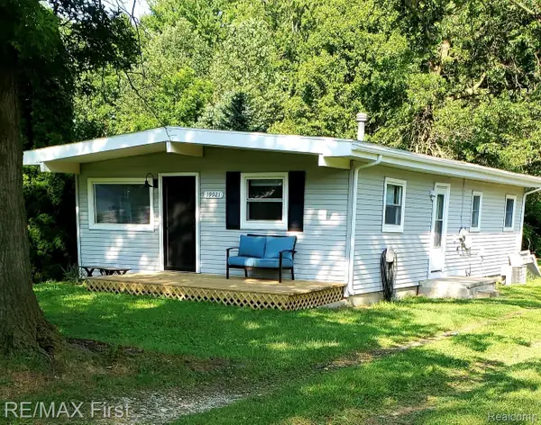 19921 Crandell Court, Belleville, MI 48111