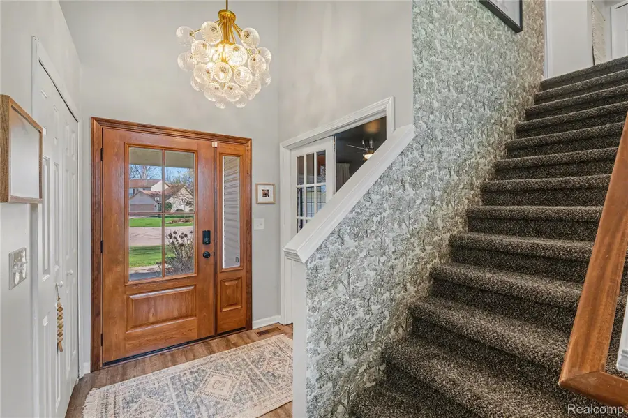 1292 Theresa Drive, Fenton, MI 48430 - #2