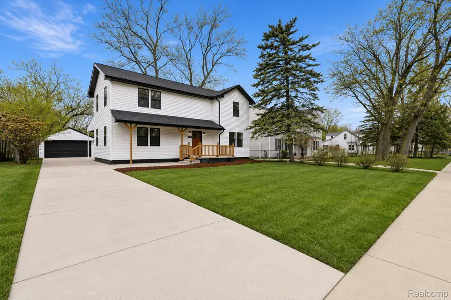 19377 Brentwood Street, Livonia, MI 48152 - #3