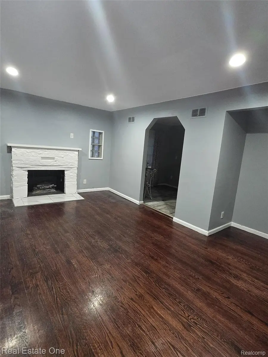 19830 Mahon Street, Southfield, MI 48075 - #3