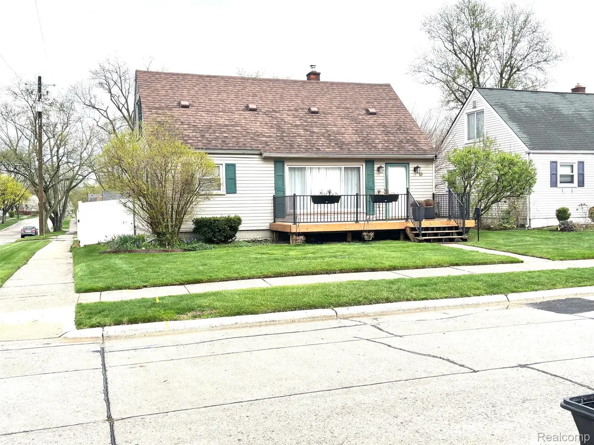 505 S Chocolay Avenue, Clawson, MI 48017 - #1