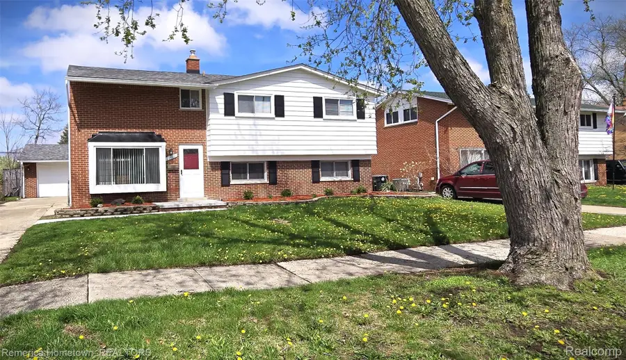 29600 Pickford Street, Livonia, MI 48152 - #2