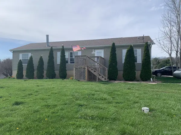 3056 W Cook Road, GrandBlanc, MI 48439