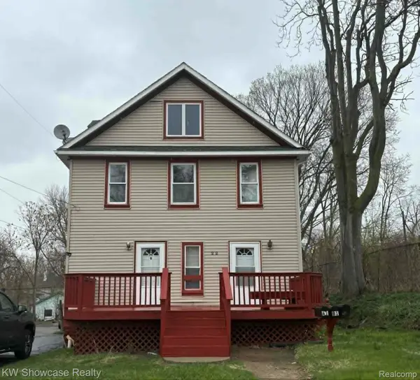 22 Augusta Avenue, Pontiac, MI 48341