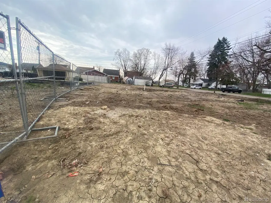 13581 Edison Street, Southgate, MI 48195 - #2