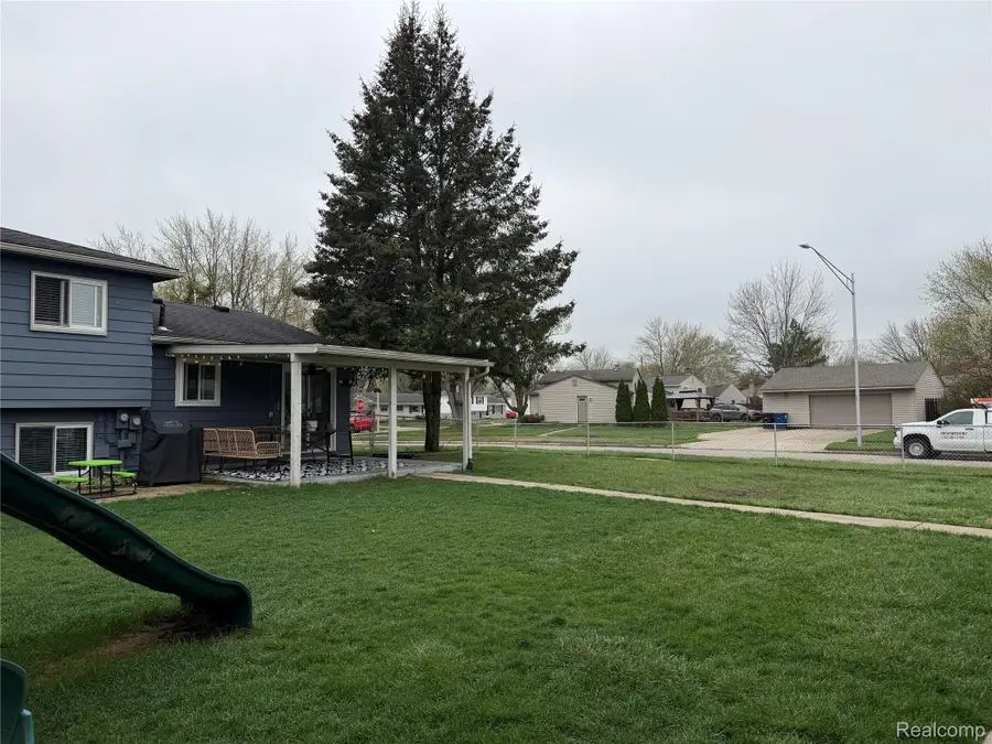 38604 Maes Street, Westland, MI 48186 - #2