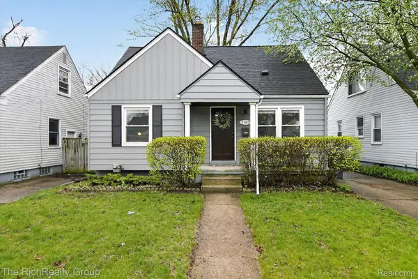 2100 Brockton Avenue, RoyalOak, MI 48067