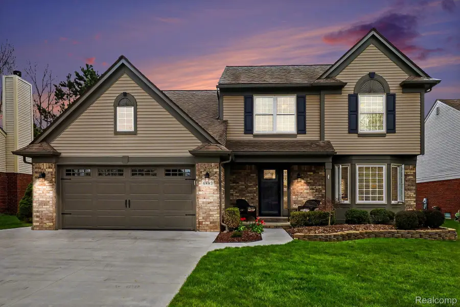 6883 Essex Court, Waterford, MI 48327 - #2