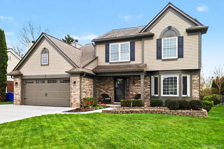 6883 Essex Court, Waterford, MI 48327 - #3