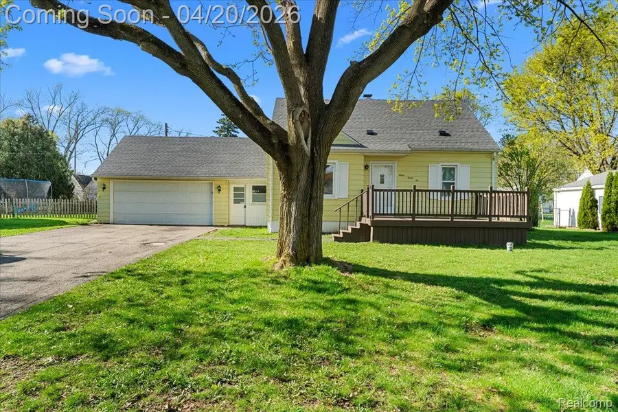 1232 Bel Air Drive, Flint, MI 48507 - #2