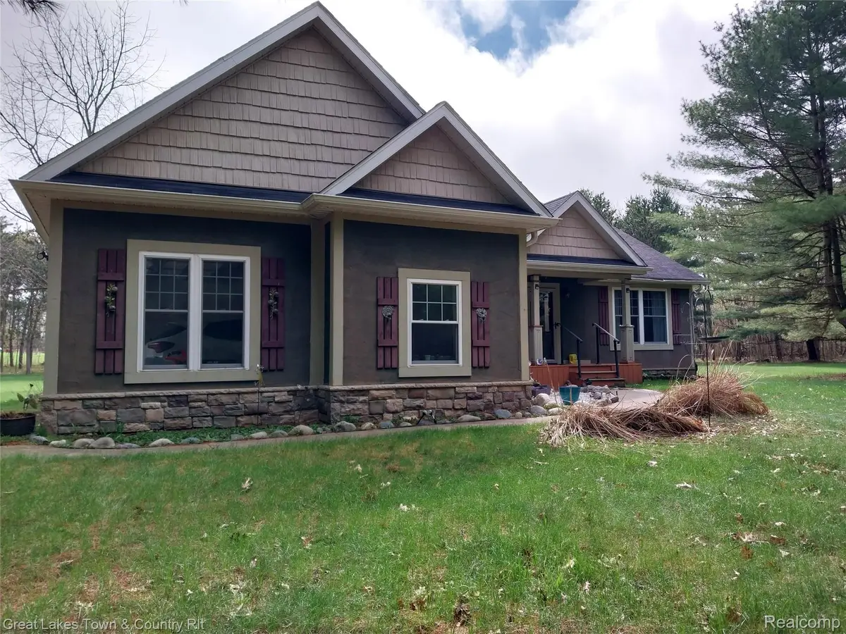 4166 Marathon Rd, Columbiaville, MI 48421 - #1