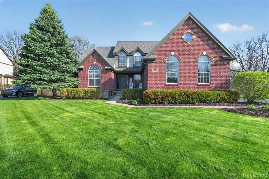3226 Estate View Court, Commerce Township, MI 48382 - #2