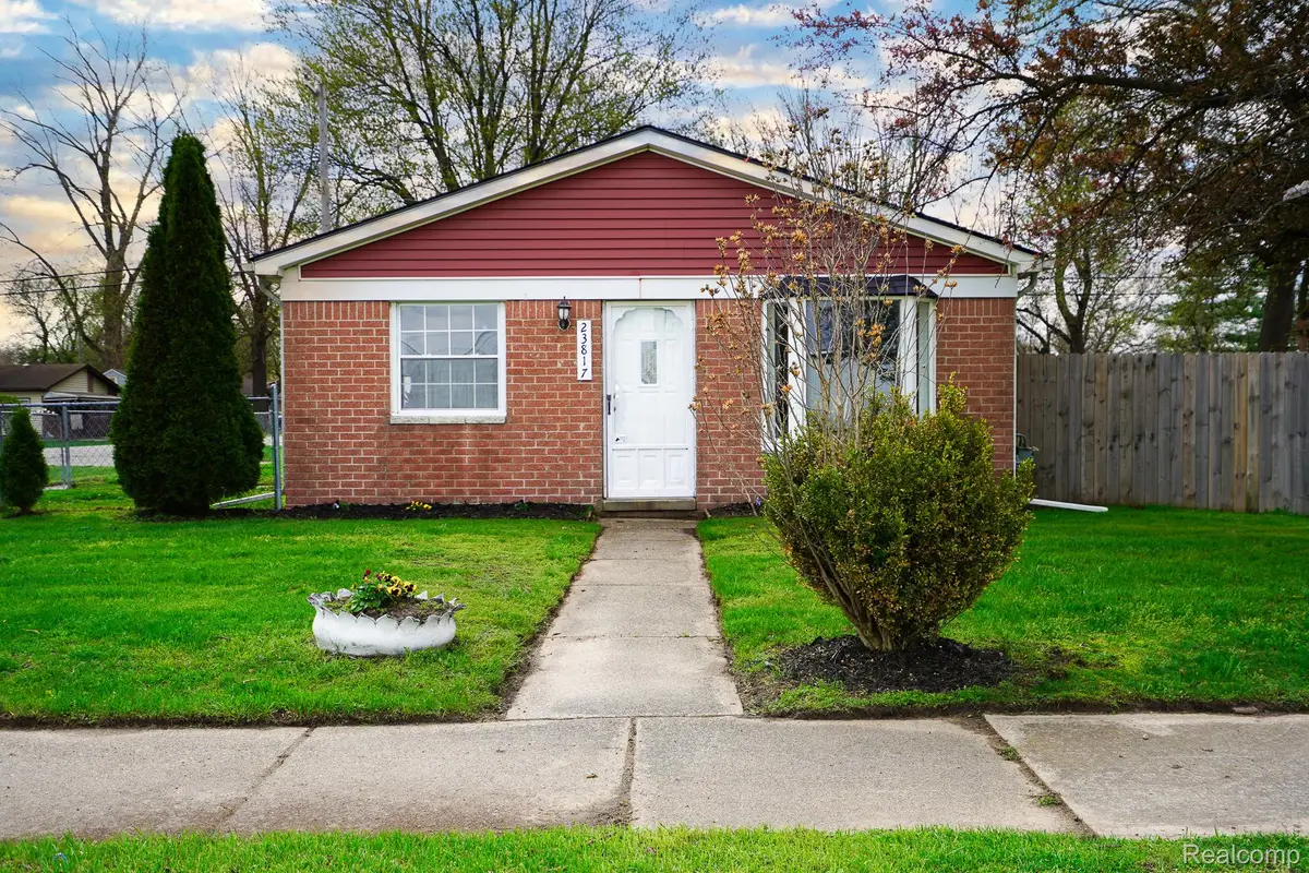 23817 Bredow Avenue, Brownstown, MI 48174 - #1