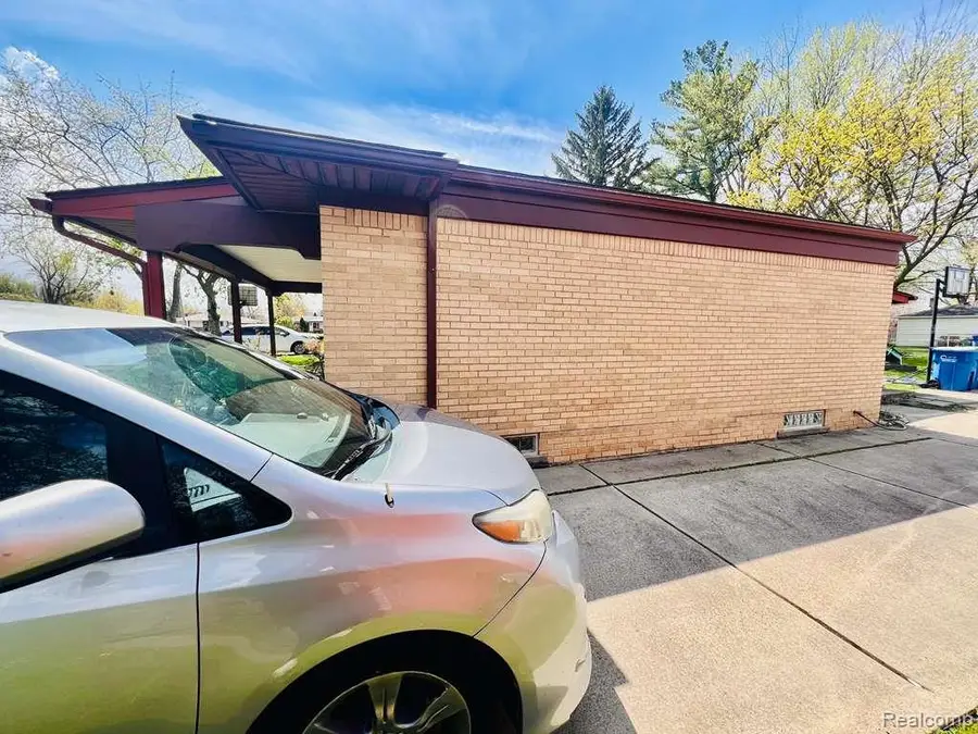 26373 Curie Avenue, Warren, MI 48091 - #2