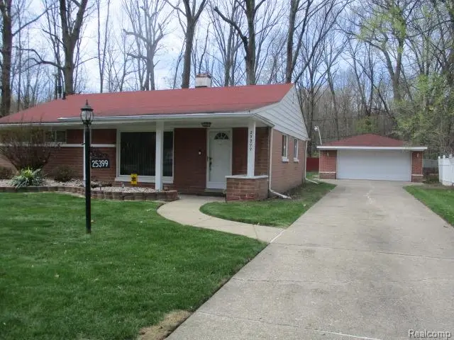 25399 Orchard Grove Street, Southfield, MI 48033 - #2
