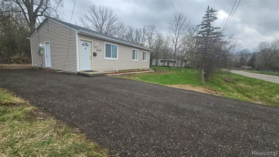 1409 W Princeton Avenue, Flint, MI 48505 - #2