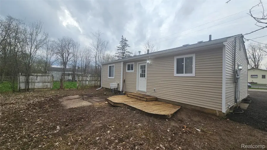 1409 W Princeton Avenue, Flint, MI 48505 - #3