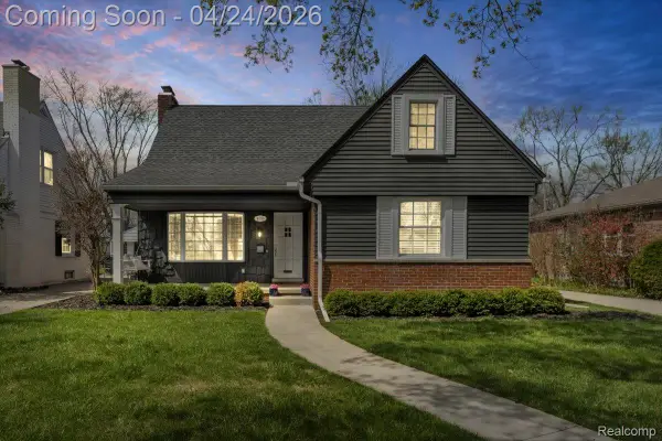 4216 Sheffield Road, RoyalOak, MI 48073