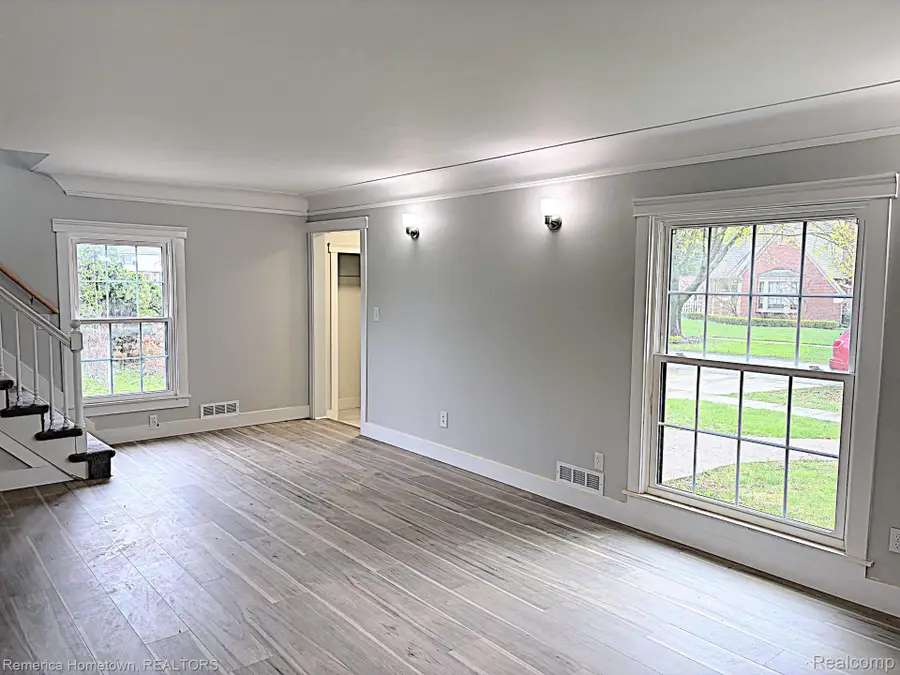 9614 Auburndale Street, Livonia, MI 48150 - #2