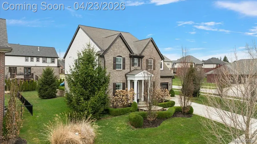 1138 Pembroke Drive, Rochester Hills, MI 48307 - #3