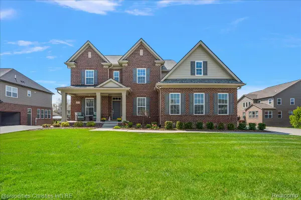 23971 Presidio Lane, Novi, MI 48374