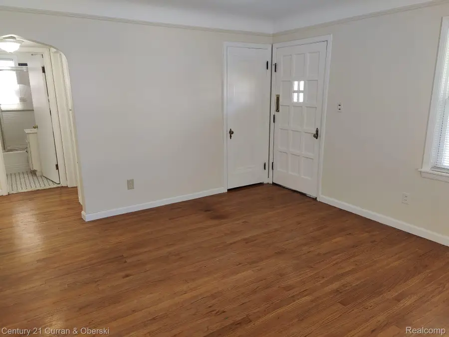 24311 Notre Dame Street, Dearborn, MI 48124 - #3