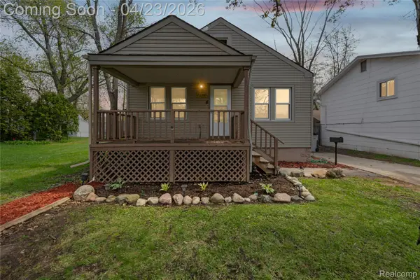 23392 Cayuga Avenue, HazelPark, MI 48030