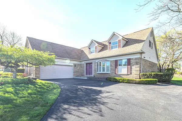 897 Augusta Drive, RochesterHills, MI 48309