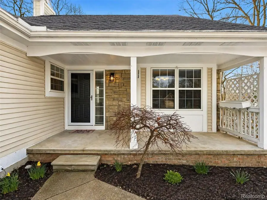 6573 Summit Ridge Court, Clarkston, MI 48346 - #3