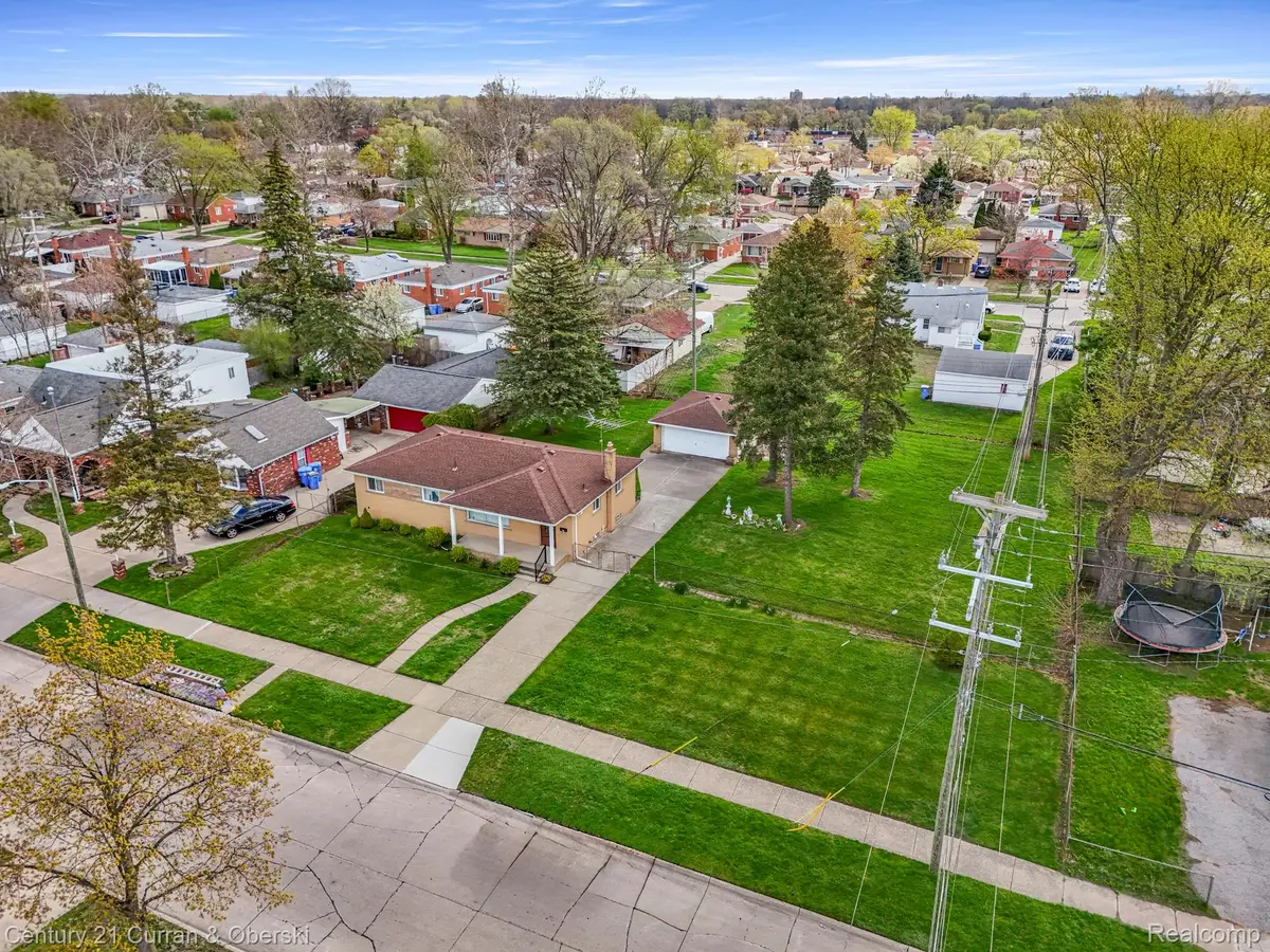 6450 N Lafayette Street, Dearborn Heights, MI 48127 - #1